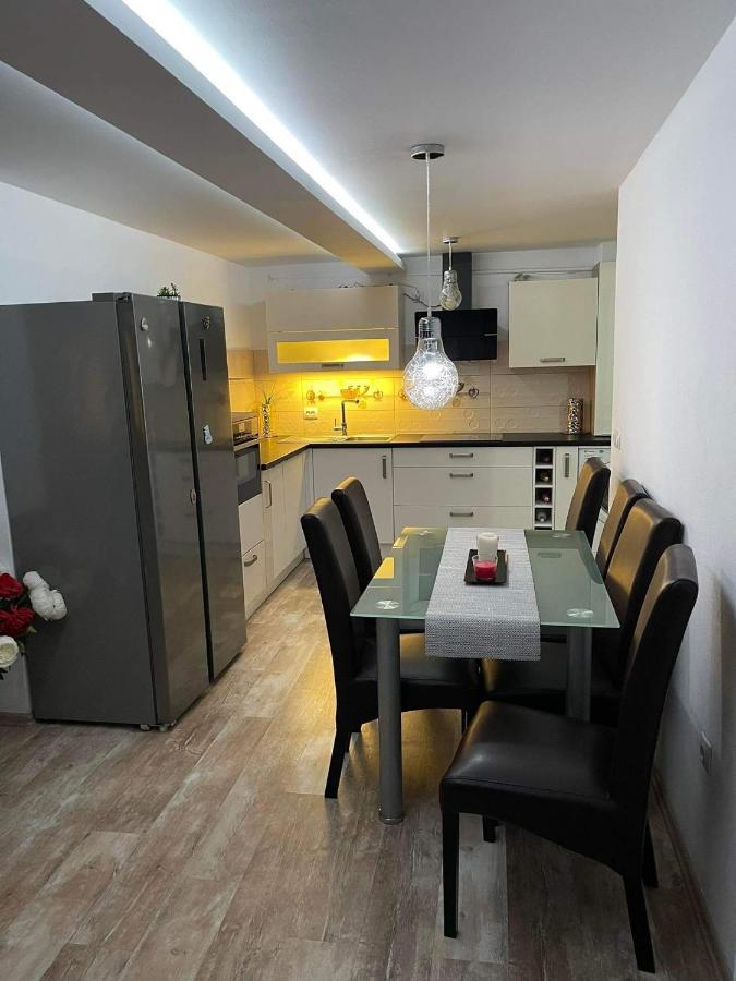 Apartament Ema Bistriţa Extérieur photo