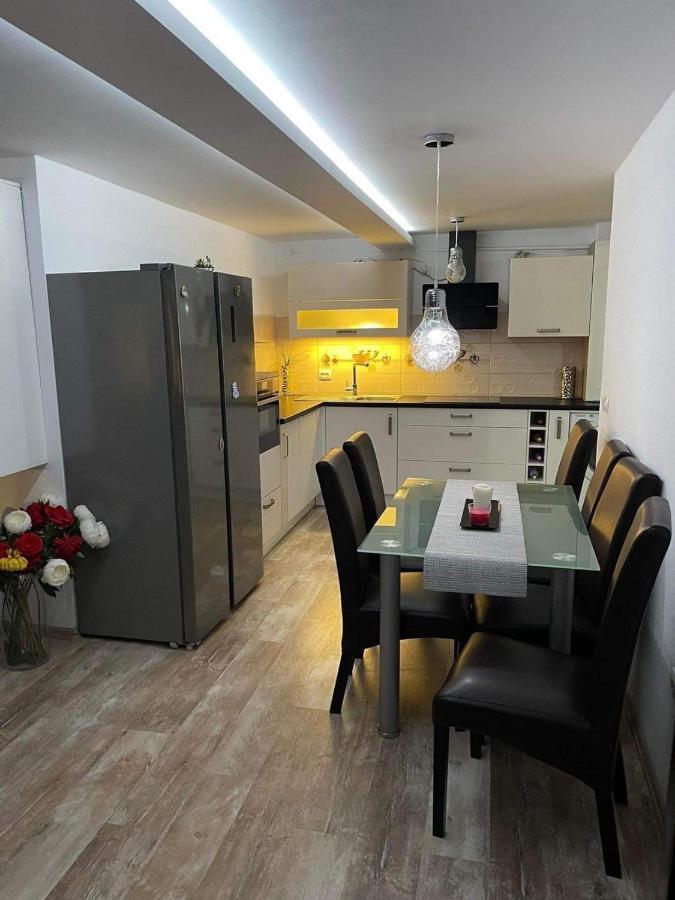Apartament Ema Bistriţa Extérieur photo